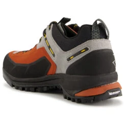 Garmont Women's Dragontail Tech - Approach Shoes -La Sporti Shoes Shop garmont womens dragontail tech approach shoes detail 5